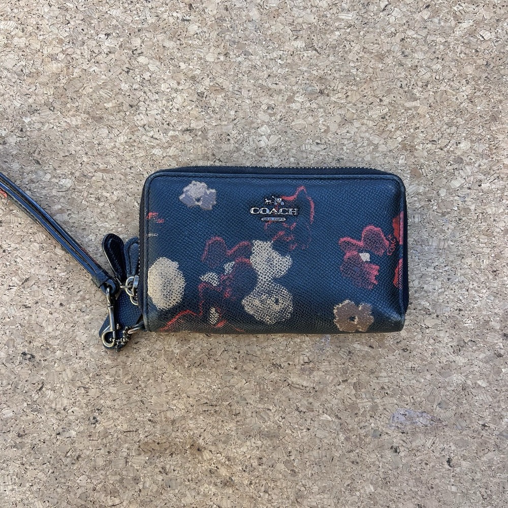 COACH Corner Zip Wristlet Double Zip Wallet Black w/ Flowers Red Tan 6" x 4"